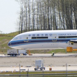 The first Boeing 787 Dreamliner for China Southern (B-2725)