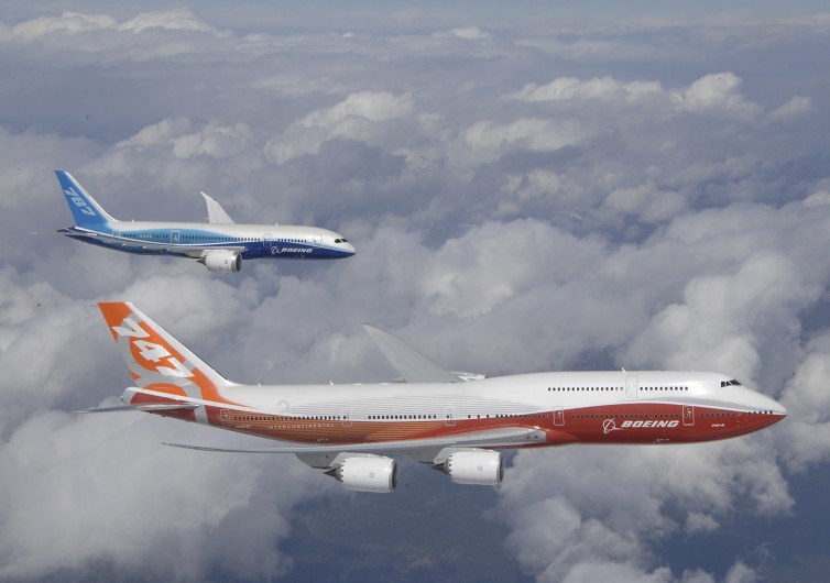 rad-photo-the-boeing-787-dreamliner-and-boeing-747-8-intercontinental