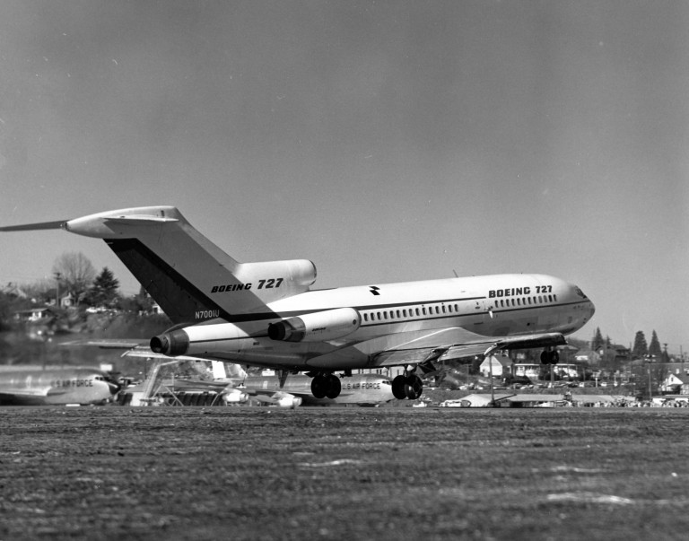 The First Boeing 727’s Final Flight is Scheduled for Today ...