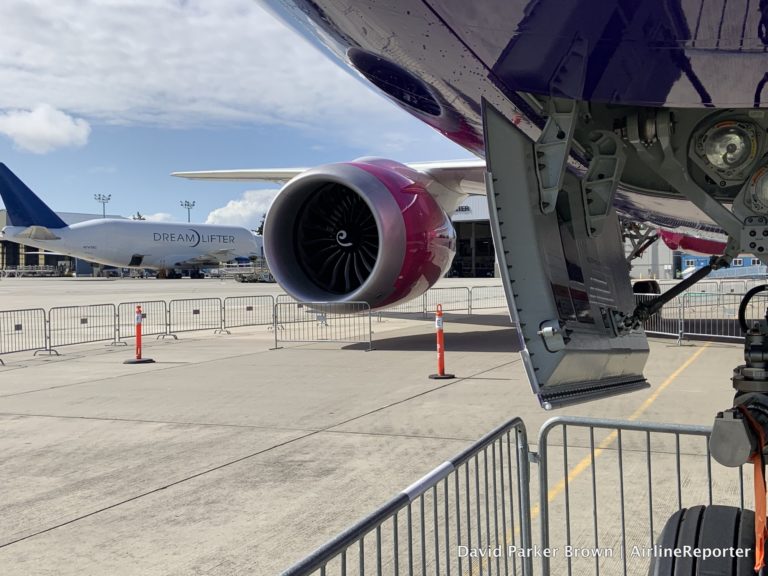 Go Touch A Pink And Purple Boeing 787 9 Dreamliner In Seattle Airlinereporter