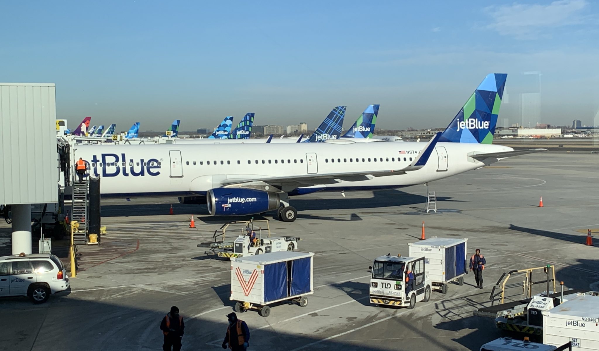 inflight-planespotting-thanks-to-jetblue-fly-fi-laptrinhx-news