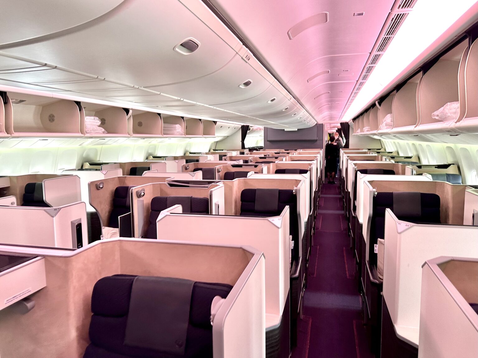 JAL’s 777-300ER Business Class, New York to Tokyo : AirlineReporter