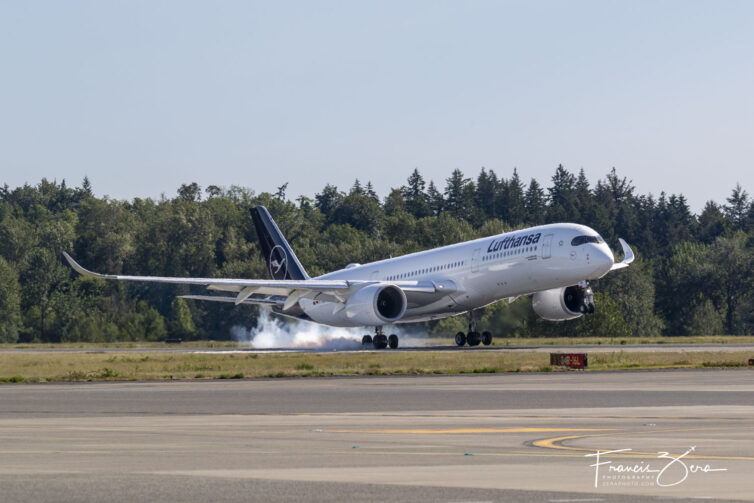 D-AIXP aterriza en Seattle en su vuelo inaugural desde Munich